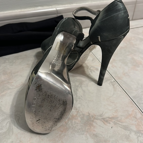 Aldo Collection- Platform Heels - Picture 6 of 10